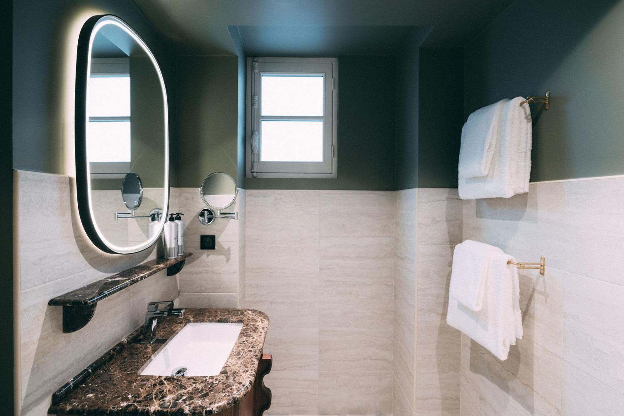 1.75 Paris La Treve Hotell Eksteriør bilde