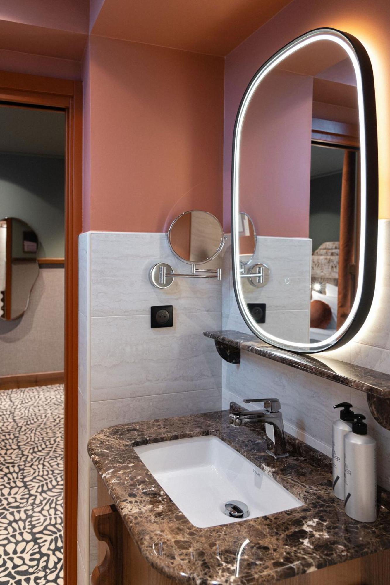 1.75 Paris La Treve Hotell Eksteriør bilde